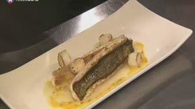 Receta de lenguado con espárrago y yema