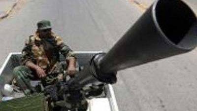 La OTAN promete seguir atacando centros de control  del régimen e insiste en que Gadafi no es un objetivo