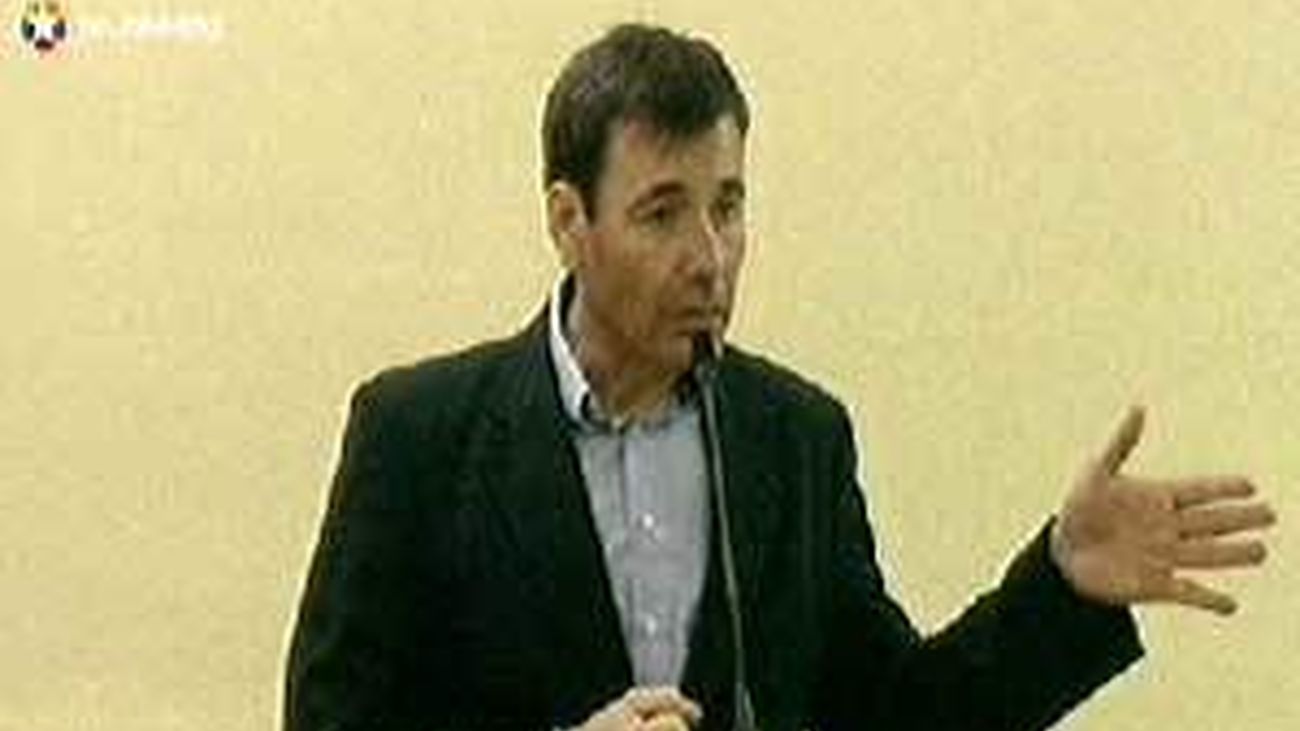 Gómez: Estoy compitiendo por la Presidencia de la Comunidad gracias a la educación pública"