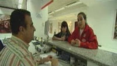 El Gobierno niega que se vaya a recortar las  pagas extraordinarias de los funcionarios