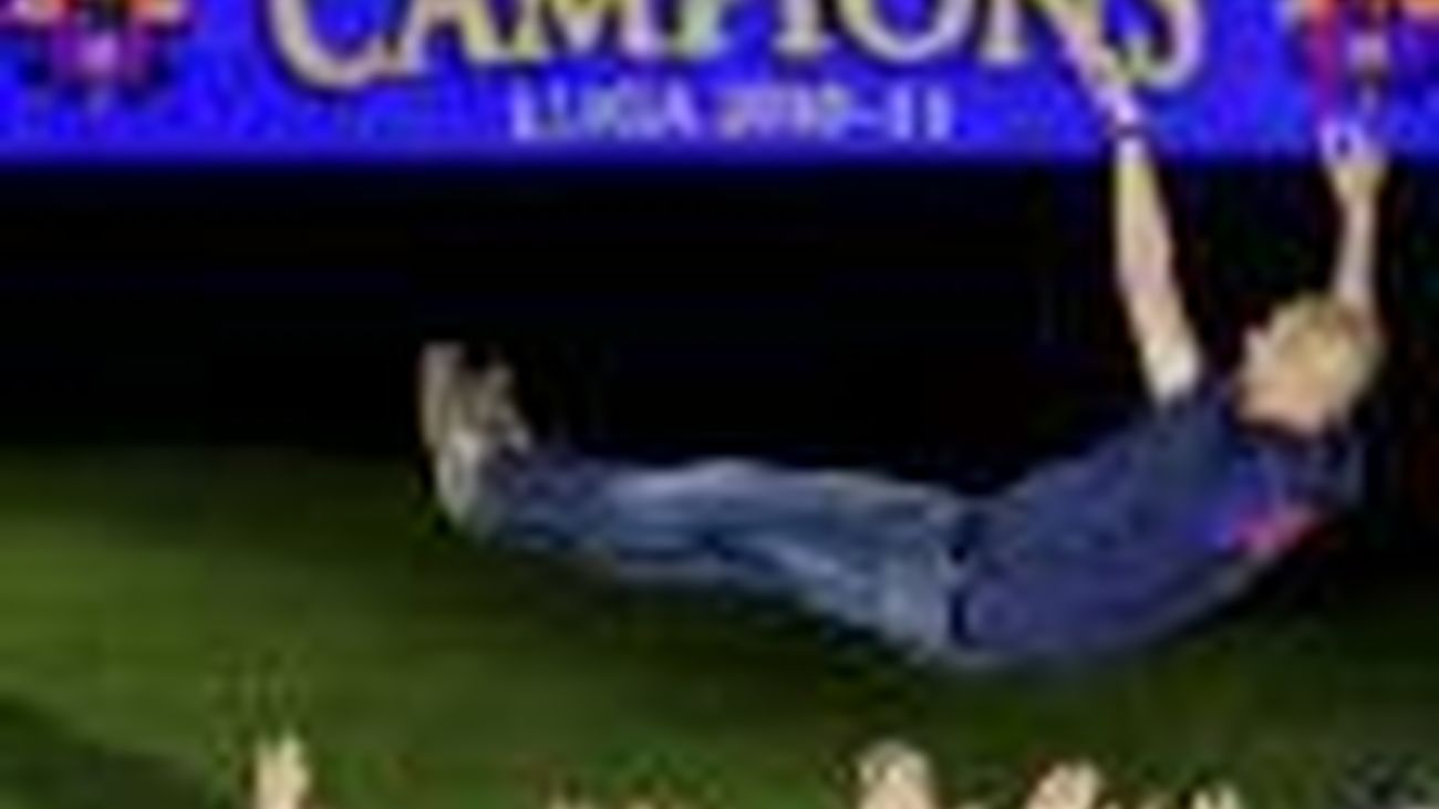 El Barça brinda la Liga a un Camp Nou entregado