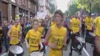 Miles de españoles salen a las calles en diferentes ciudades  para reclamar "una democracia real"