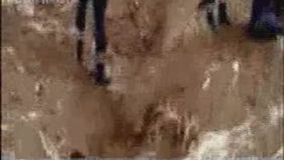 Descubren una fosa común en Siria con al menos cinco cadáveres