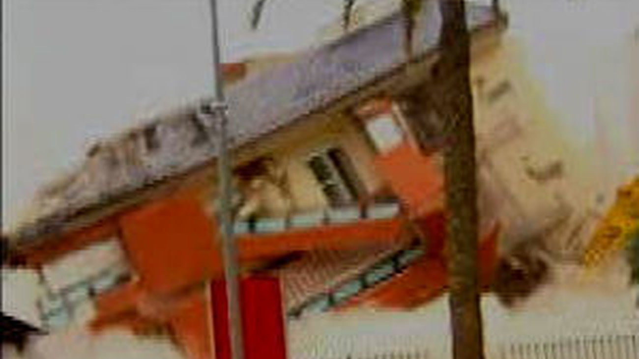 Los derribos continúan en Lorca, que hoy es visitada por el Real Madrid