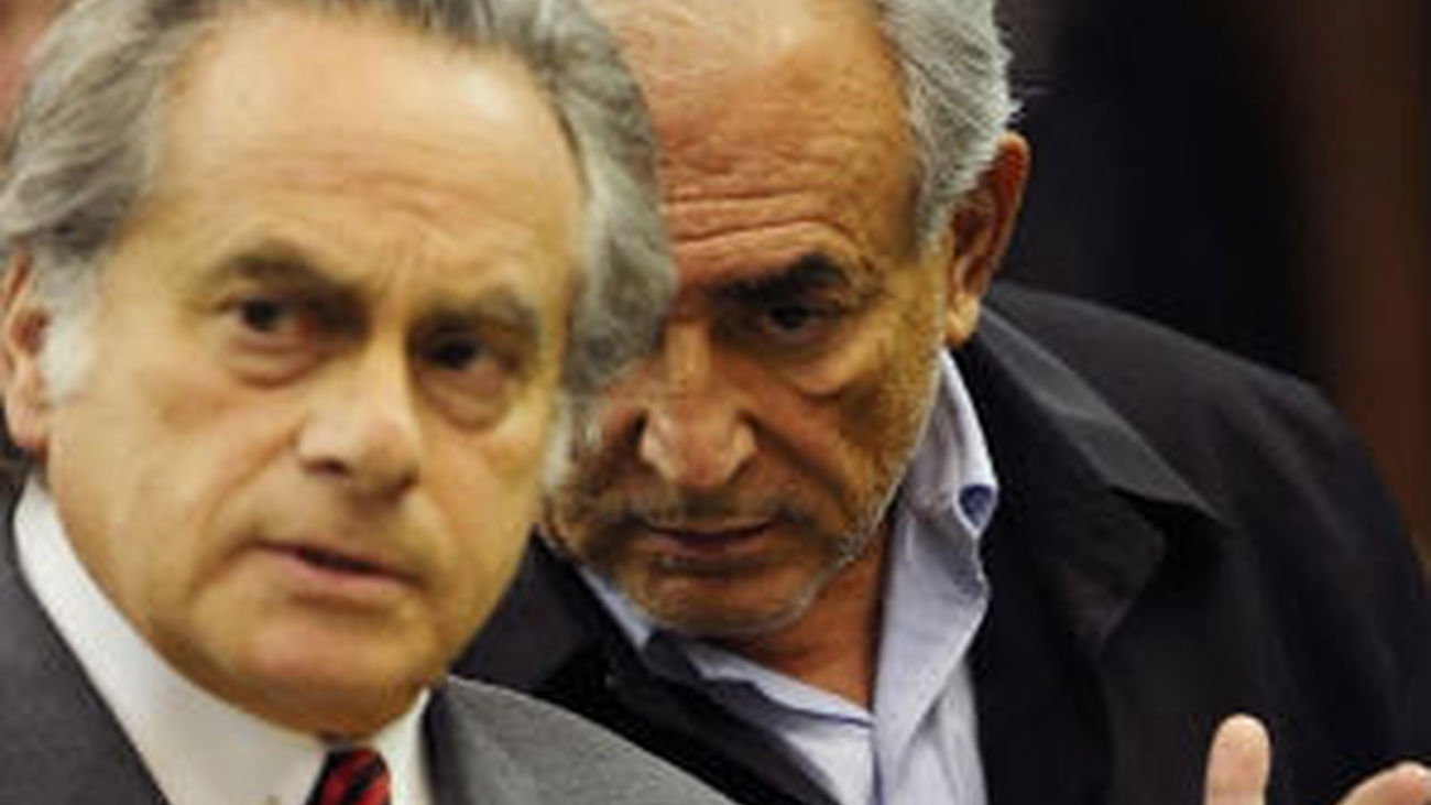 Dominique Strauss-Kahn dimite como director gerente del FMI