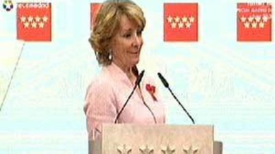 Aguirre consigue su tercera mayoría absoluta en la región y duplica en escaños al PSOE