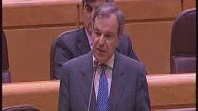 Rubalcaba: "es el momento de que Bildu convenza a quienes no creímos su ruptura total con ETA"