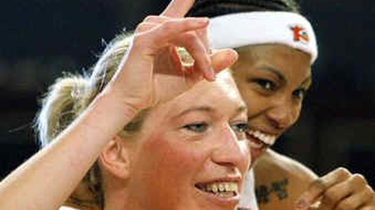 Fallece la exjugadora del Ciudad Ros Casares Margo Dydek