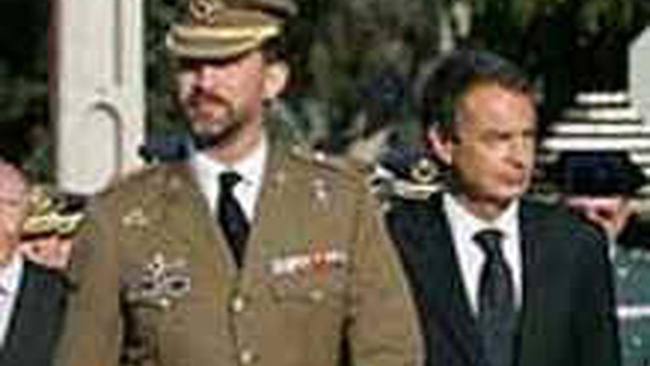 El Príncipe y Zapatero, con el Barcelona desde el palco