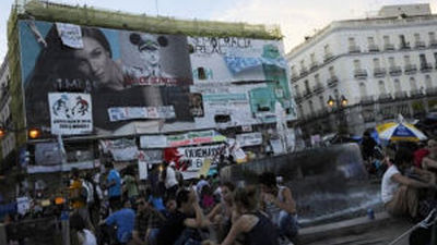 Comerciantes y gobierno regional exigen a Interior el desalojo de la Puerta del Sol