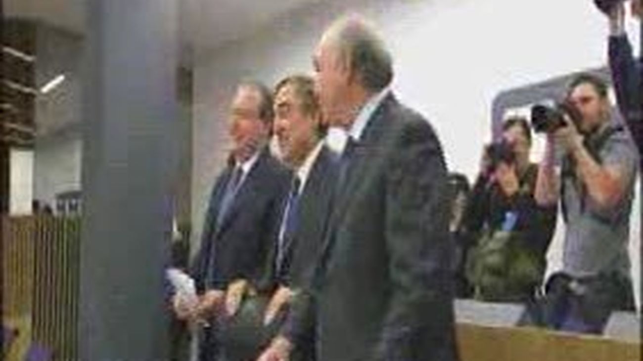 El Gobierno dice que está a "quince minutos" de hacer la reforma de los convenios