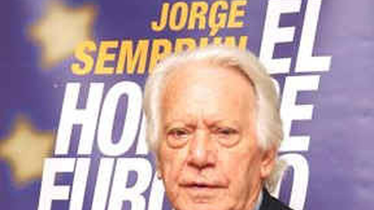Jorge Semprún, condecorado con la Orden de las Artes y las Letras de España