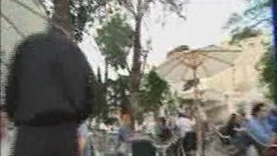 Cóctel de vinos o mesa para dos en el "green", privilegio de pocos