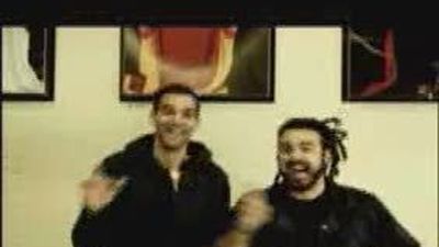 Huecco canta y juega al fútbol en Telemadrid