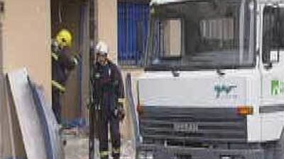 Estalla un artefacto explosivo en la sede coruñesa del PP de Ordes con daños materiales en varios edificios