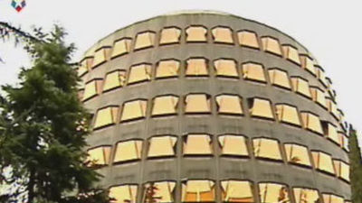 El presidente del Constitucional no acepta la renuncia del vicepresidente ni de los otros dos magistrados