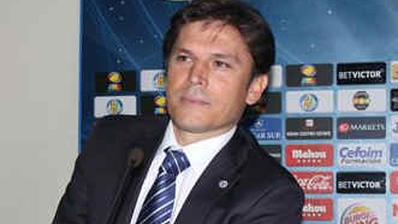 Toni Muñoz reconoce que la prioridad del Getafe es un delantero