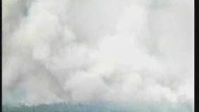 El viento aviva los incendios forestales de EEUU