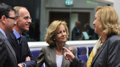 La Eurozona aplaza a julio si le concede 12.000 millones de euros a Grecia