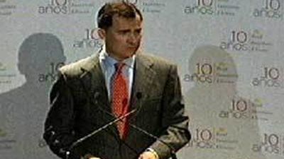 El Príncipe apela al "talento" español para afrontar con éxito la grave crisis económica