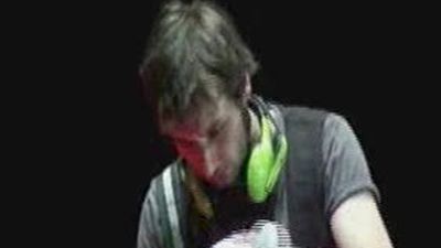 LaOtra emite "Amadeu"