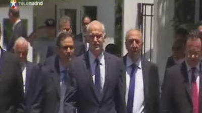 Barroso dice que no hay "plan b" si el Parlamento griego rechaza el plan de ajustes y privatizaciones