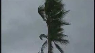 Dos estados mexicanos en "alerta roja" por la cercanía del huracán "Beatriz"