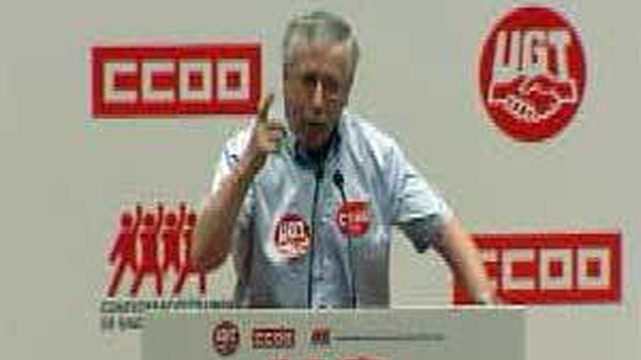 CCOO y UGT tachan de "moribundo" al Gobierno y exigen el fin de los recortes