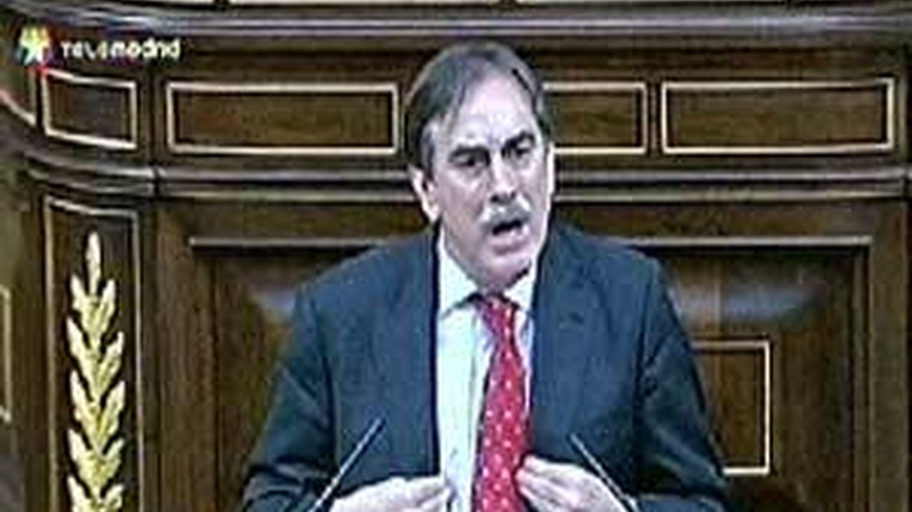 La negociación colectiva adelante gracias a las abstenciones de CiU y PNV