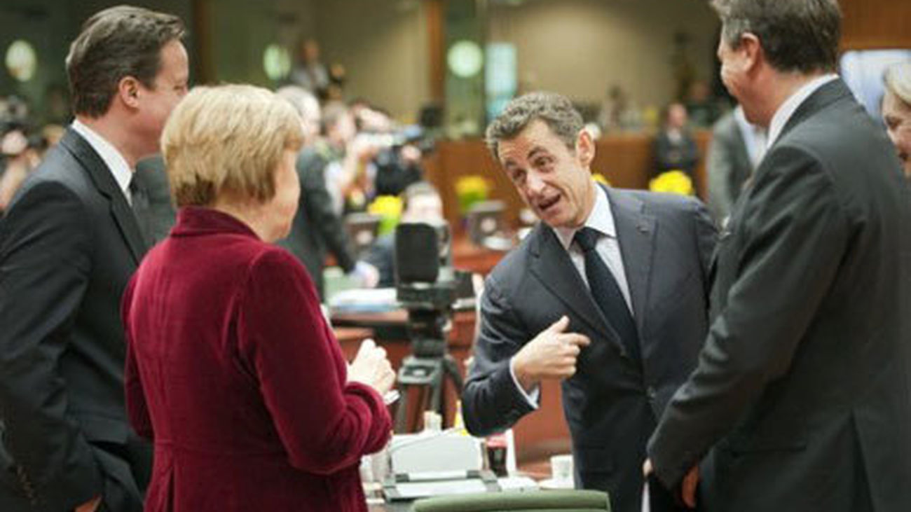 La UE presiona a las fuerzas políticas griegas para que acepten las nuevas medidas