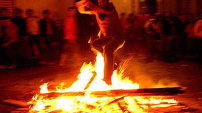 Diez personas con quemaduras durante la celebración de hogueras de San Juan en Madrid