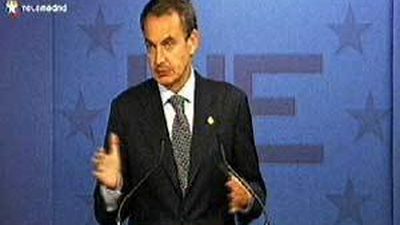 Zapatero anuncia que España retirará por completo sus tropas de Afganistán en 2014