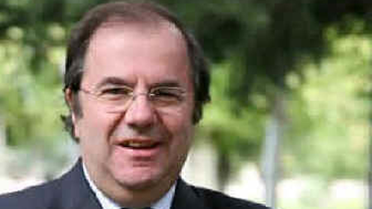 El presidente de la Junta de Castilla y León, Juan Vicente Herrera, tomará este lunes  posesión del cargo