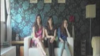 Directora, guionista y actriz... todo a la vez y en el salón de su casa