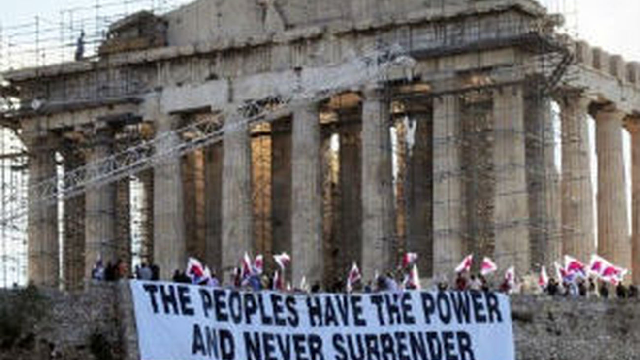 Grecia se enfrenta a una huelga “masiva” de 48 horas, mientras el Parlamento discute el ajuste