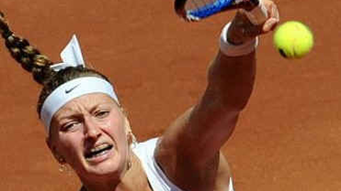Kvitova pasa a la final de Wimbledon tras derrotar a Azarenka