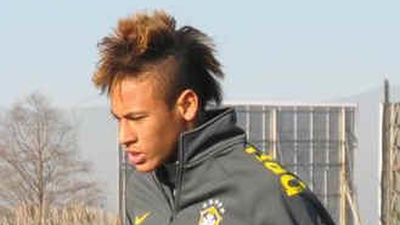 Kaká: "Neymar tiene un gran futuro pero que venga es decisión del club"