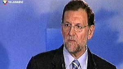 Rajoy: Zapatero y Rubalcaba frenan la recuperación al no adelantar elecciones