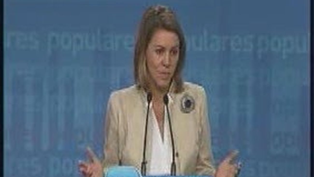 Cospedal: "Sería casi delictivo que Rubalcaba tenga  la solución contra el paro y no la haya aplicado aún"