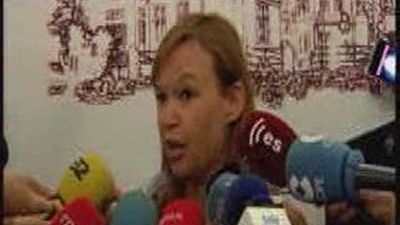 Pajín dice que pagó la tarifa por usar las instalaciones de una isla balear