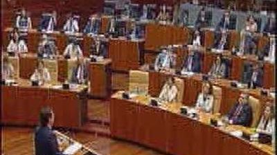 Los tres diputados de IU confirman que darán la presidencia de Extremadura al popular Monago