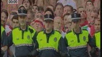 El chupinazo transforma Pamplona en la capital mundial de la fiesta