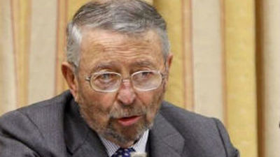 Oliart dimite con "efecto inmediato" y de forma  "irrevocable" como presidente de RTVE