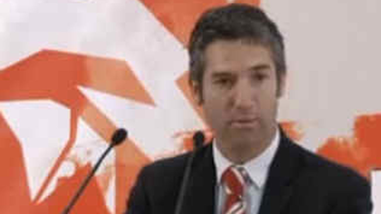 García Macua y Urrutia votan entre acusaciones sobre juego sucio y acoso al socio