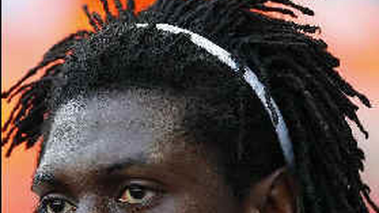 El Manchester City aparta a Adebayor de la gira norteamericana del equipo