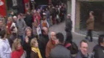 'Doña Manolita' deja de vender lotería en la Gran vía y se traslada a la calle del Carmen