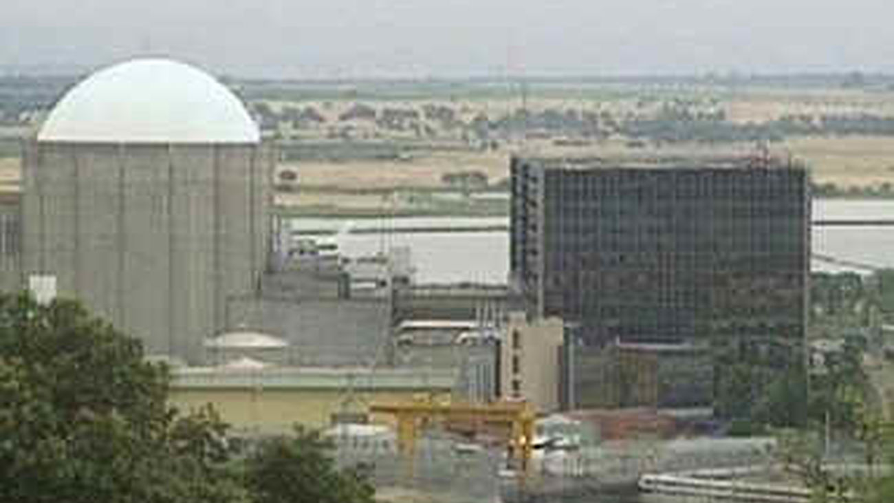 El Ayuntamiento de Almaraz activa "por error de megafonía" la alerta nuclear