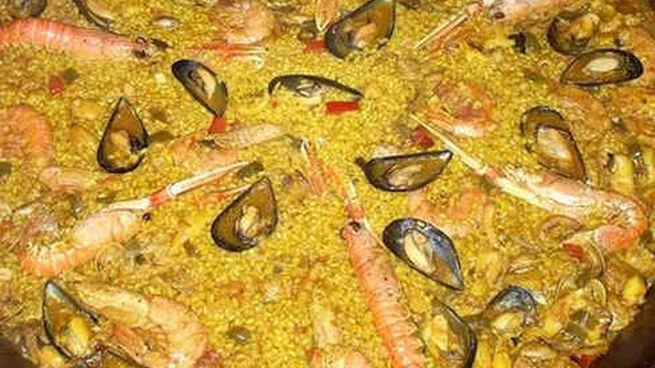 Paella y fideuá, las reinas del verano