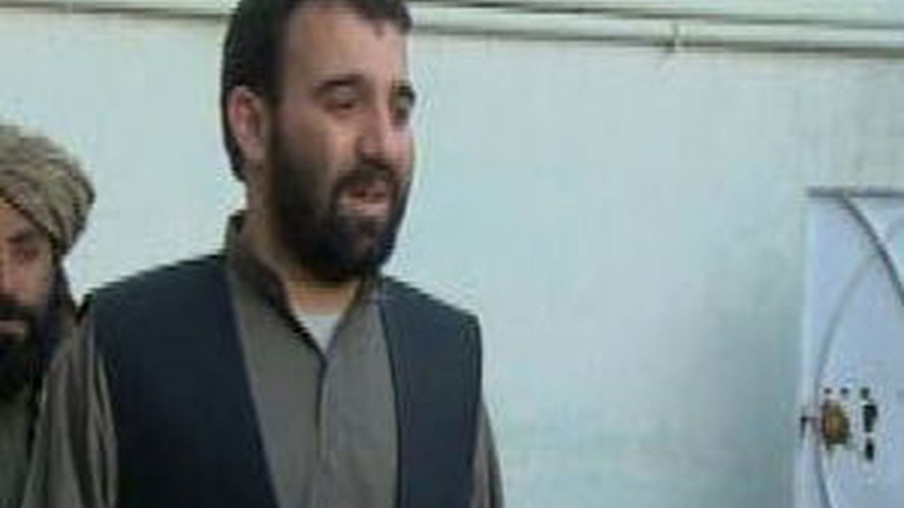 Los talibanes afganos reivindican el asesinato del hermanastro de Karzai