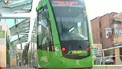 El tranvía de Parla, el proyecto estrella de Gómez, al borde de la quiebra